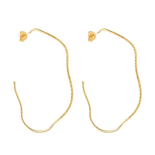 Argola Dourada Ondulada Assimétrica